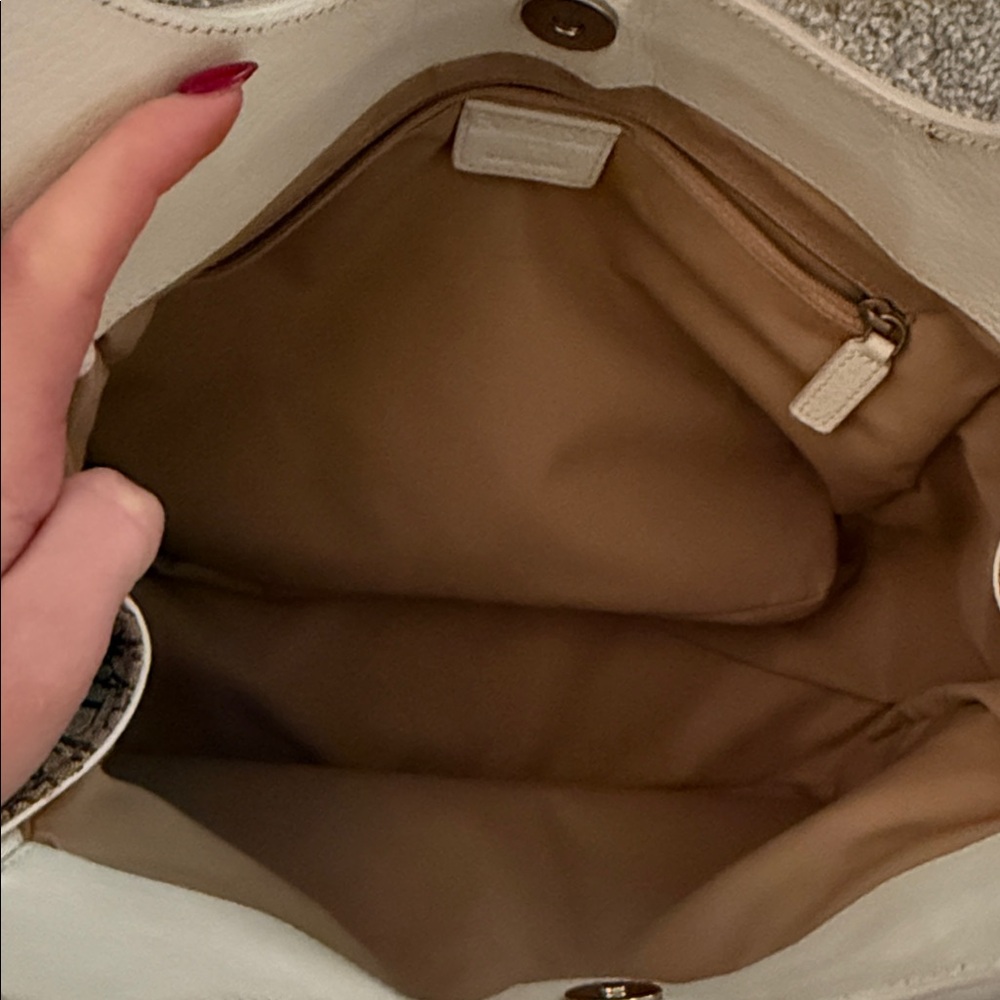 Dior Tan and Cream Shoulder Bag - Picture 5 of 5